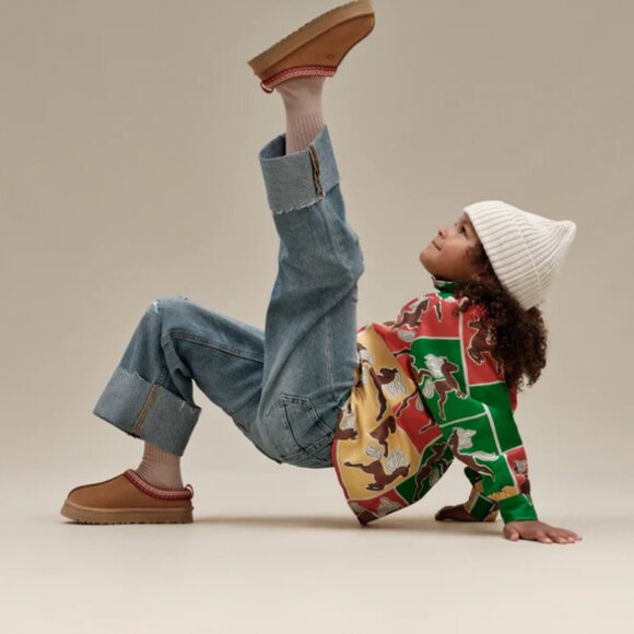 UGG Tazz Clog for Kids - Picture 3 of 10